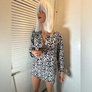 Islefield Chic navy and White Polka Dot Blouse 100% silk medium